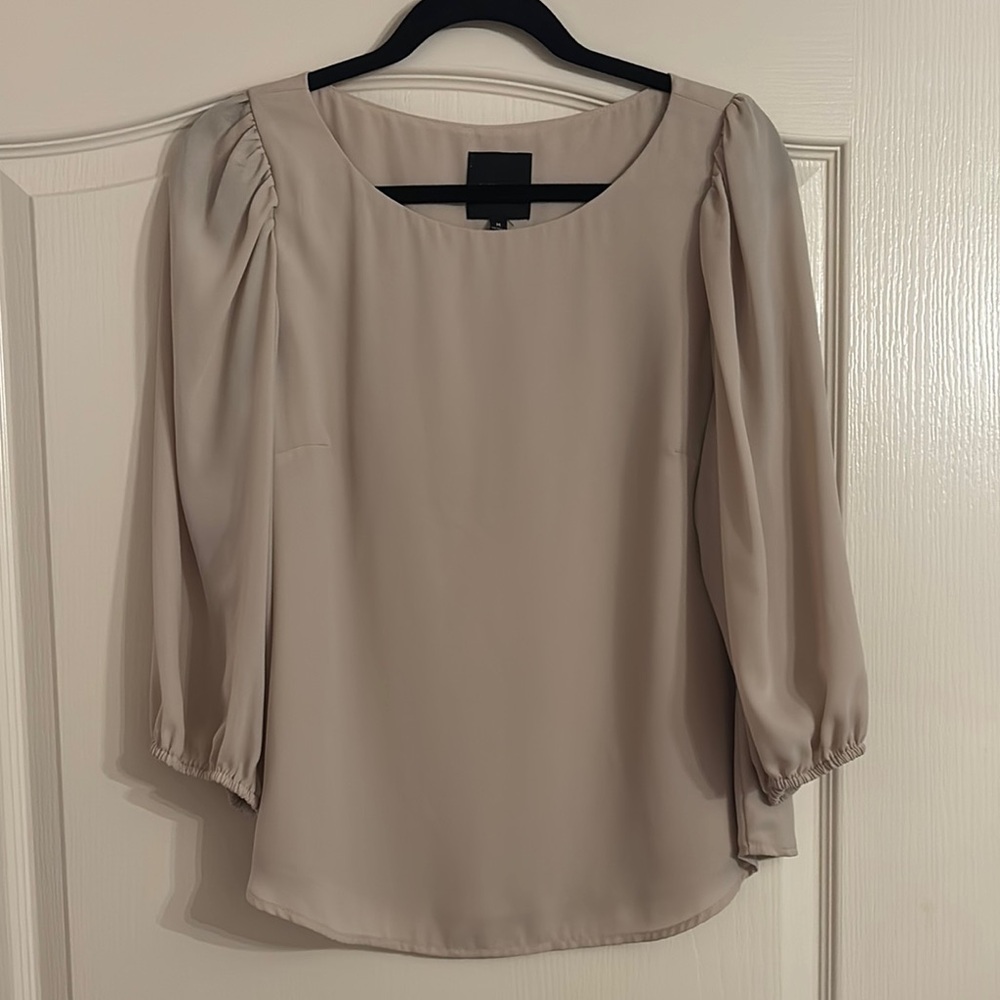 Tan Relaxed Blouse with 3/4 Sleeves and Crew Neck